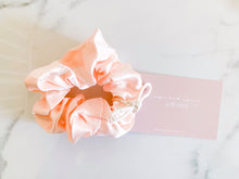 Load image into Gallery viewer, The Luxe Silk Co - Peach