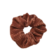 Load image into Gallery viewer, Crinkle Scrunchie - Chocolate