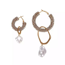 Load image into Gallery viewer, The Jenner Earrings - PRE ORDER